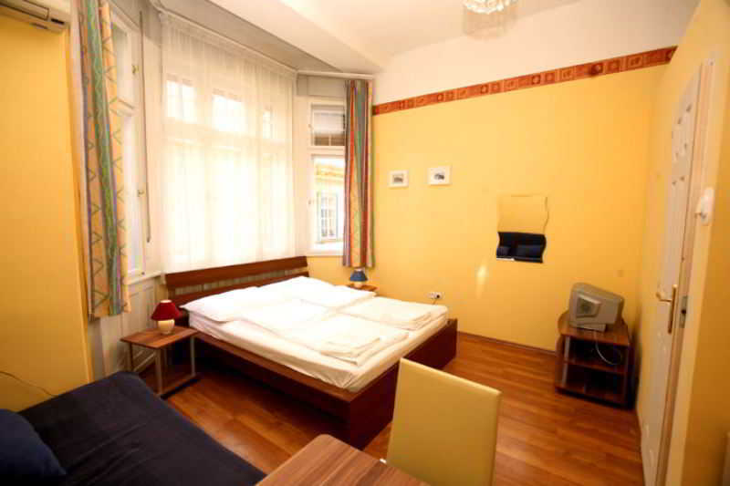 Club Apartments & Rooms ブダペスト エクステリア 写真